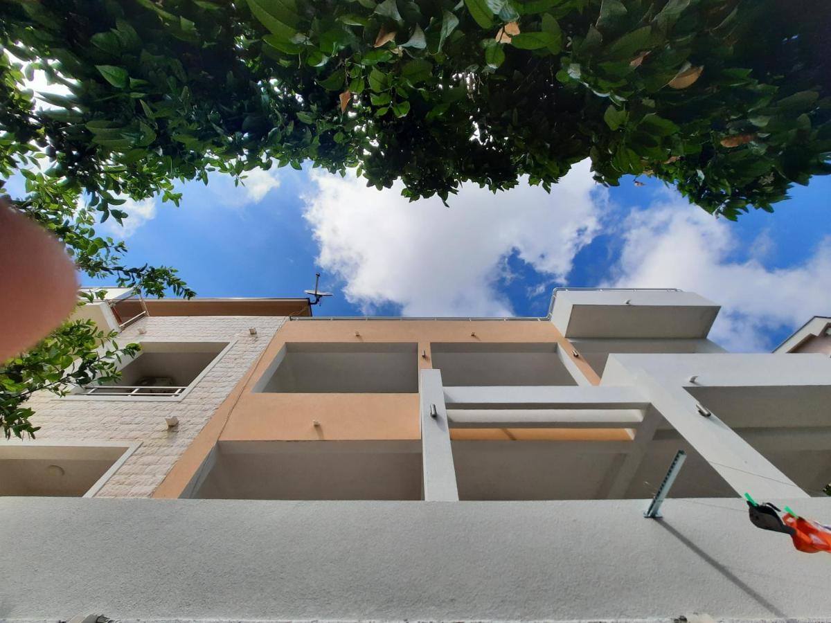 Studio Apartments Jupo Ulcinj Exterior foto