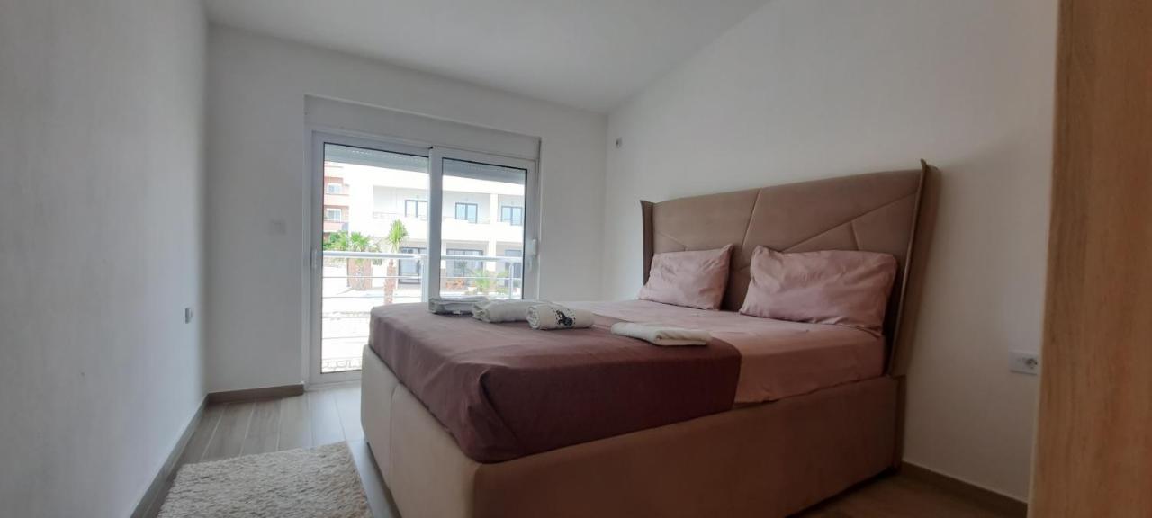 Studio Apartments Jupo Ulcinj Exterior foto