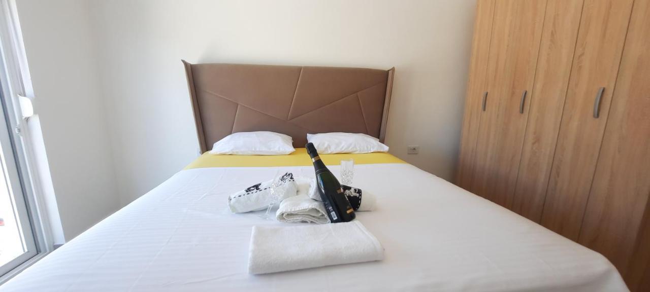 Studio Apartments Jupo Ulcinj Exterior foto