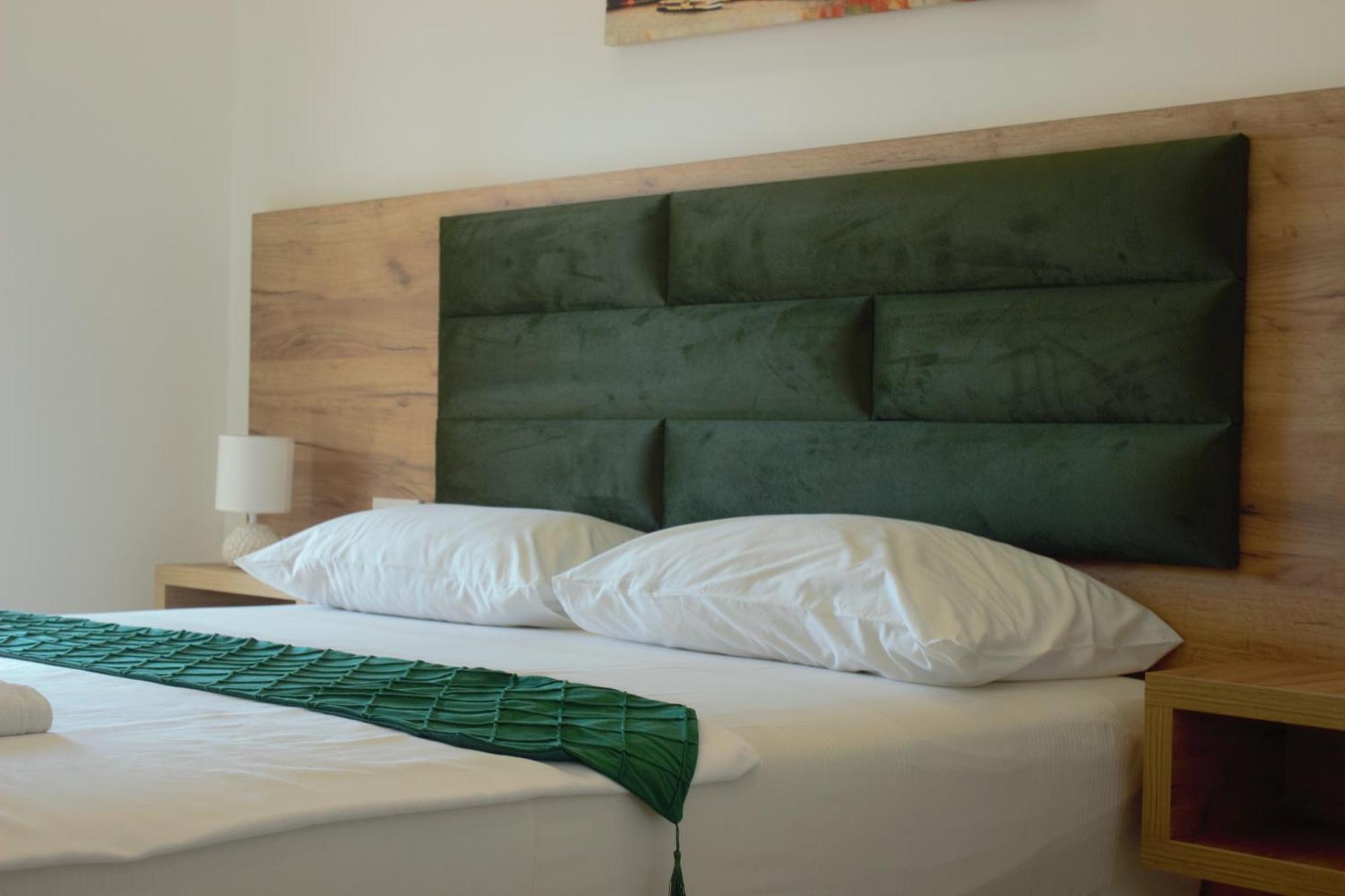 Studio Apartments Jupo Ulcinj Exterior foto